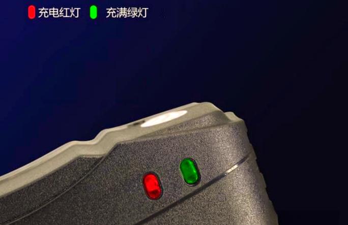 锂电池充满绿灯亮后又变红灯