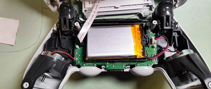 ps4手柄满电用多久缩略图