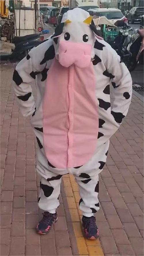 奶牛蕾丝开裆式连体衣图标