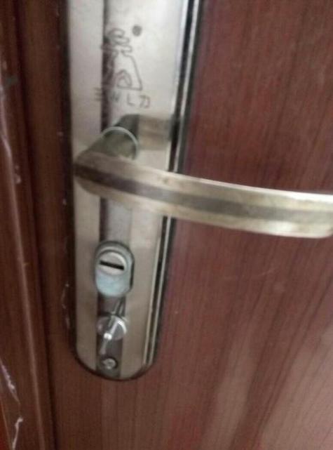 门锁可以转动但打不开图标