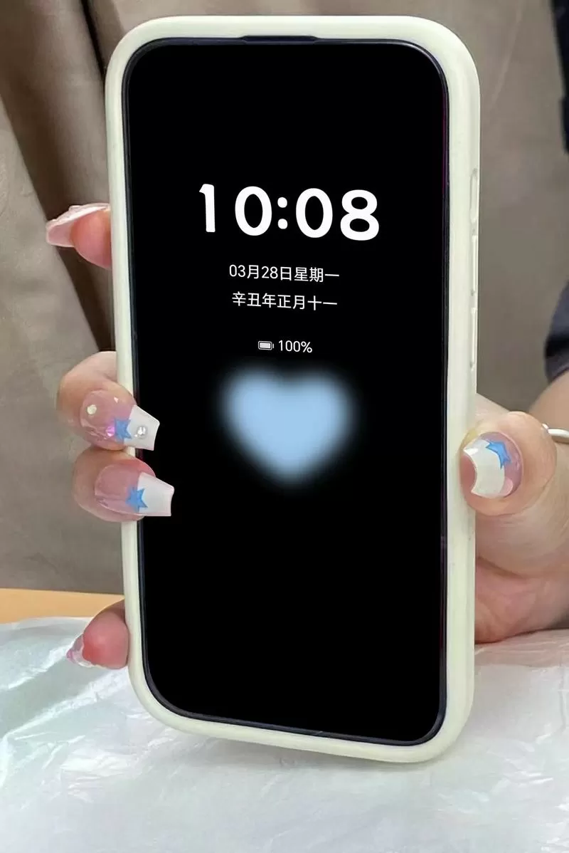 荣耀手机锁屏却不黑屏